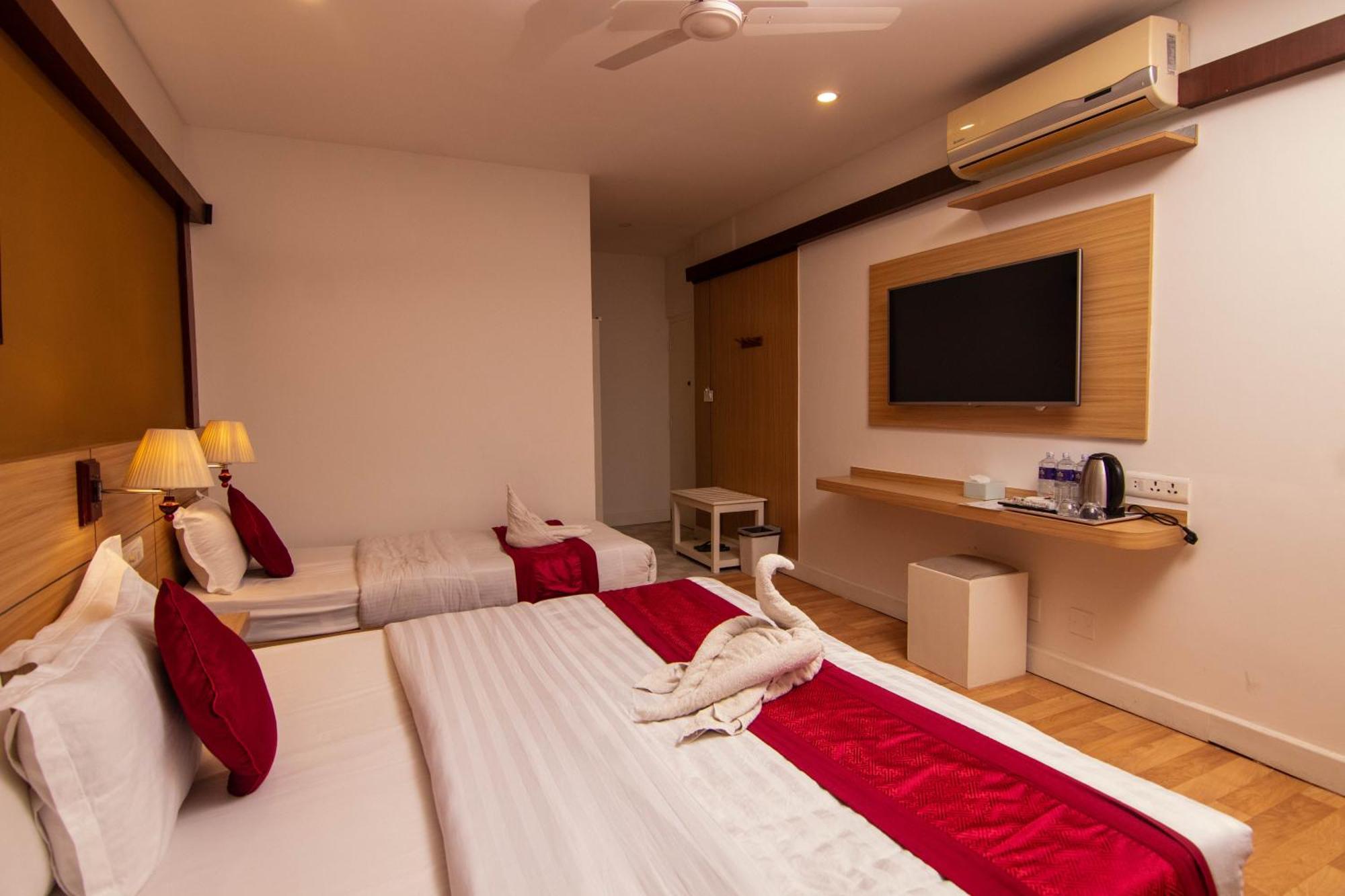 Hotel Ananda Inn Rummindei Ngoại thất bức ảnh
