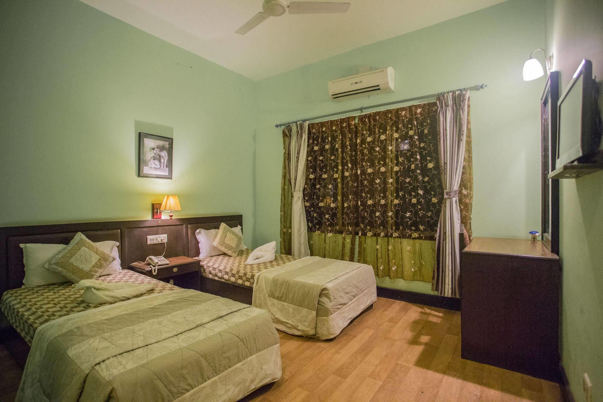 Hotel Ananda Inn Rummindei Ngoại thất bức ảnh