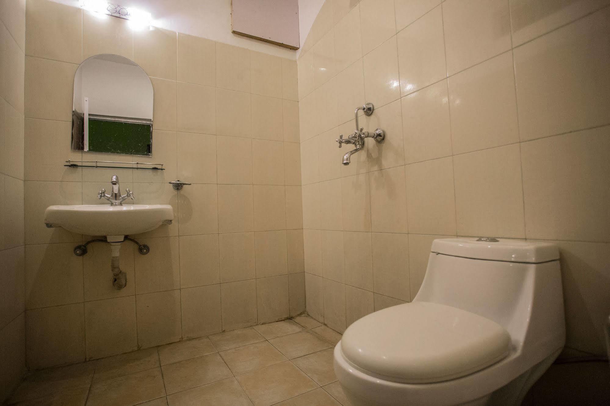 Hotel Ananda Inn Rummindei Ngoại thất bức ảnh
